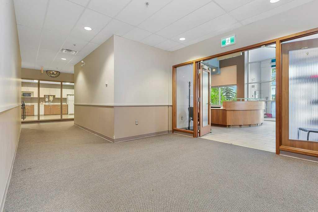 33 Schenk Industrial Road, Sylvan Lake, AB