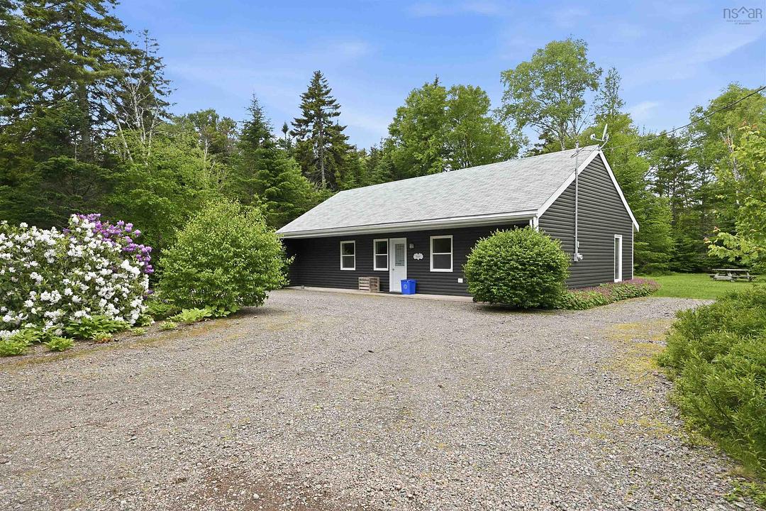 320 Cove Road, Economy, NS