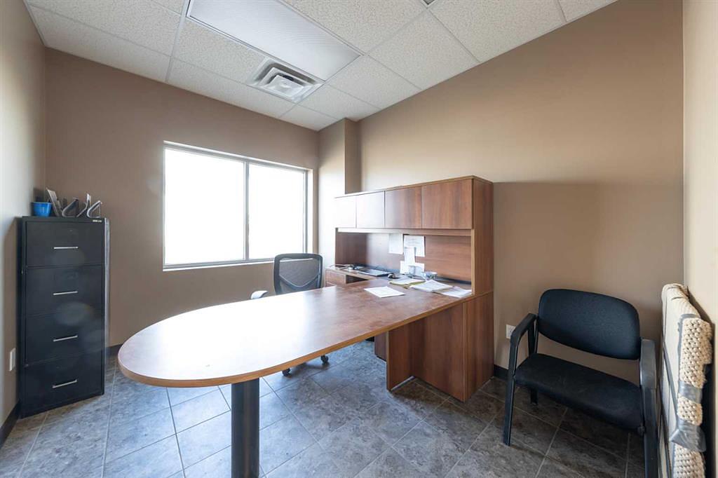 7156 56 Street, Lloydminster, AB
