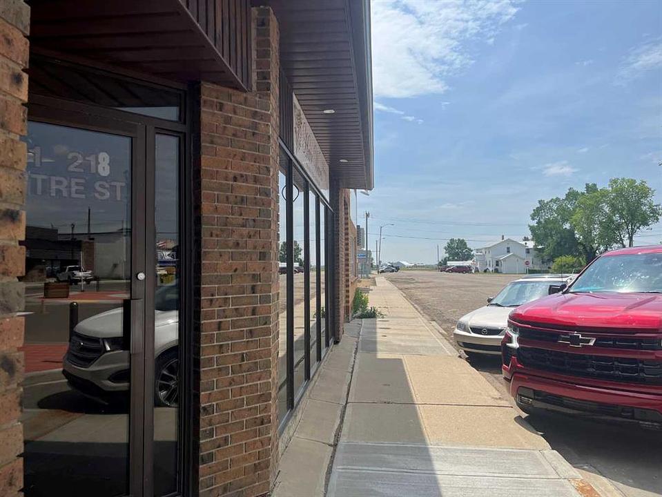 1 - 218 Centre Street, Hanna, AB
