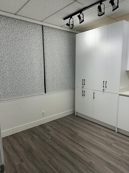 208 - 1160 Burrard St, Vancouver, BC