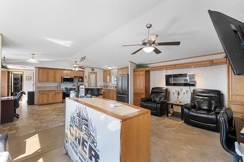81 Barstow Street, Carseland, AB