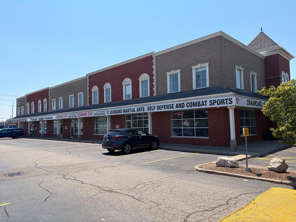 688 Hespeler Road, Cambridge, ON