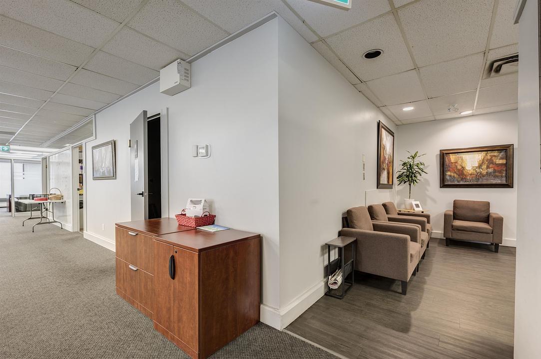 310+330 - 10524 King George Boulevard, Surrey, BC