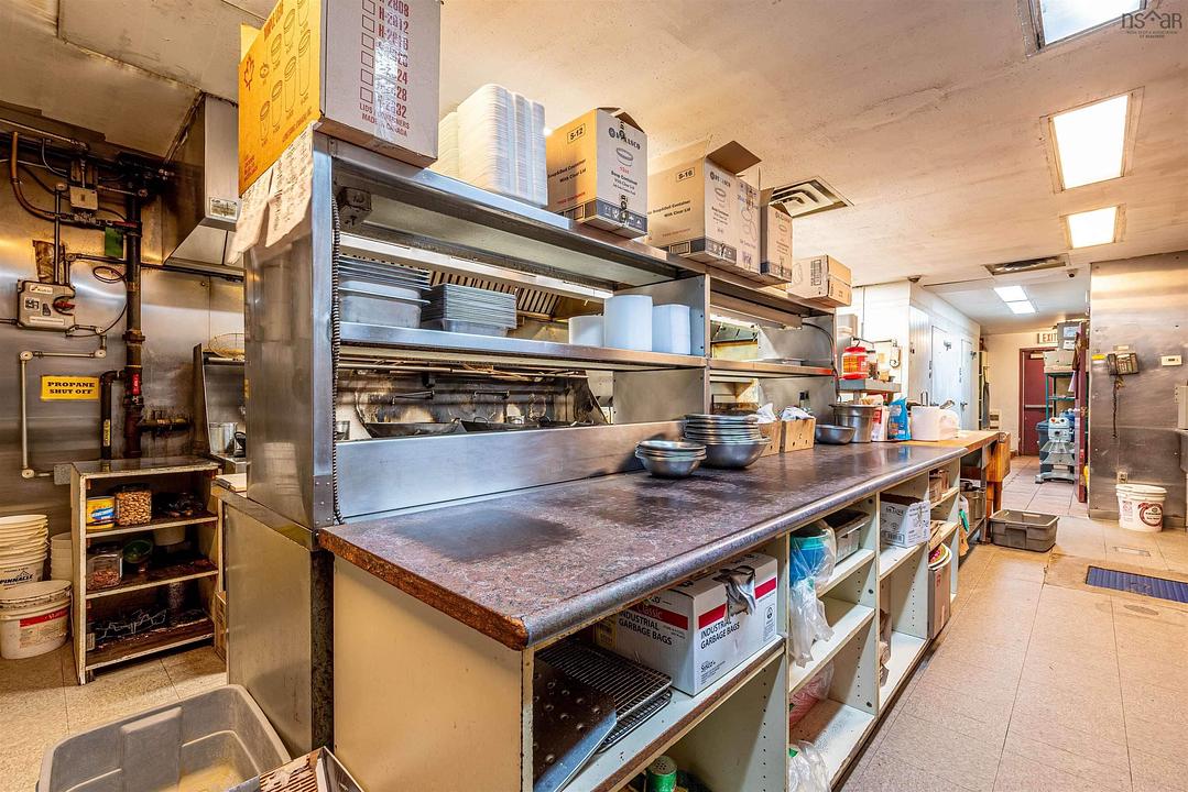 8986 Commercial Street, New Minas, NS