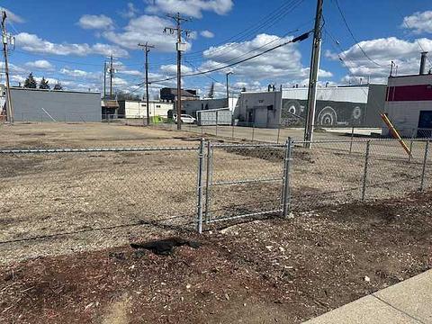 5012 51 Avenue, Whitecourt, AB