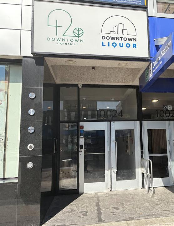 1C - 10020 Jasper Ave NW, Edmonton, AB