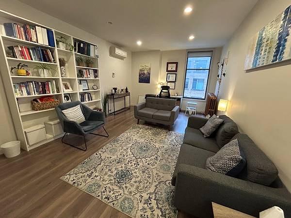 204 - 552 Columbia Street, New Westminster, BC