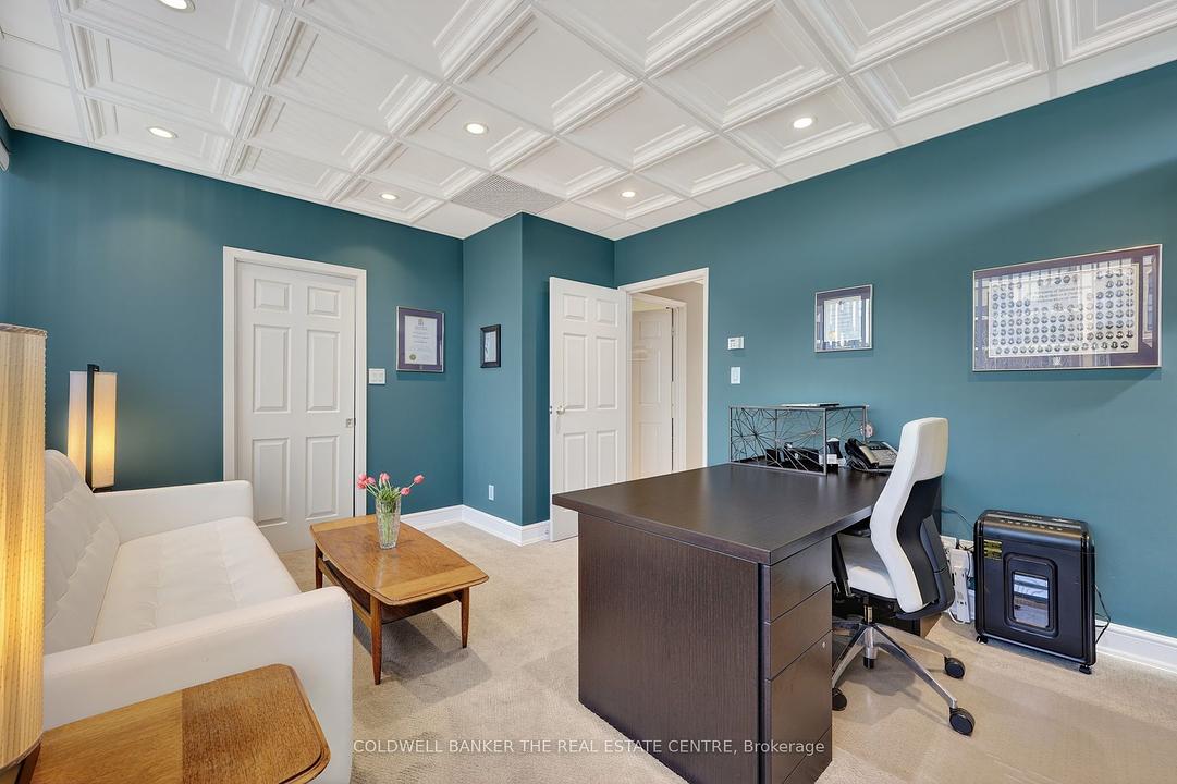 309 - 712 Davis Drive, Newmarket, ON