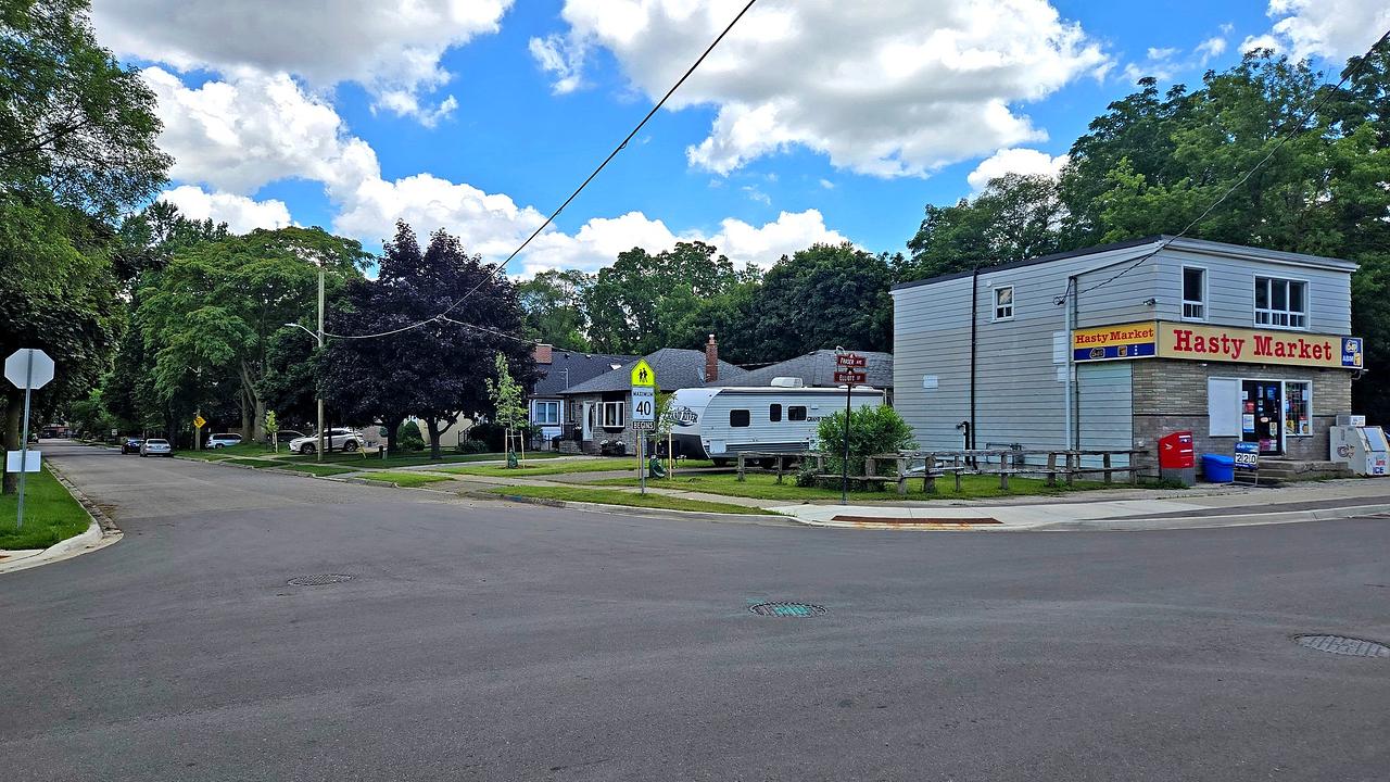 88 Elliott Street, Brampton, ON