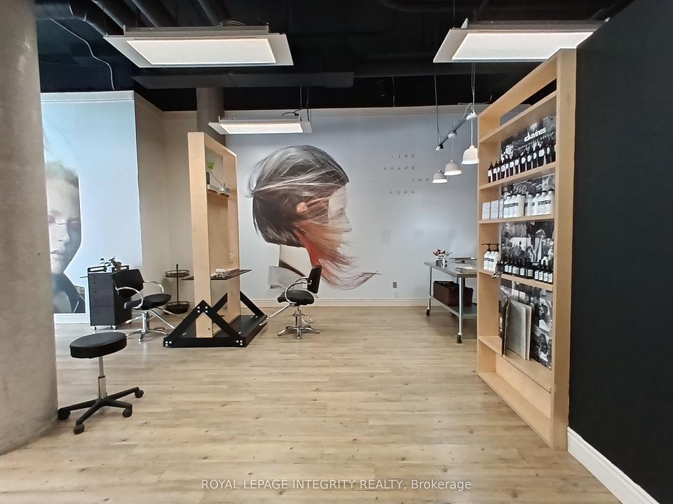 100 - 100 Murray Street, Ottawa, ON