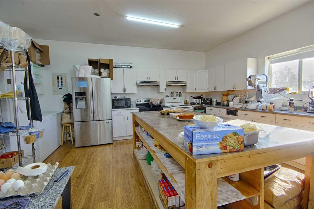 101 3 Street, Hays, AB
