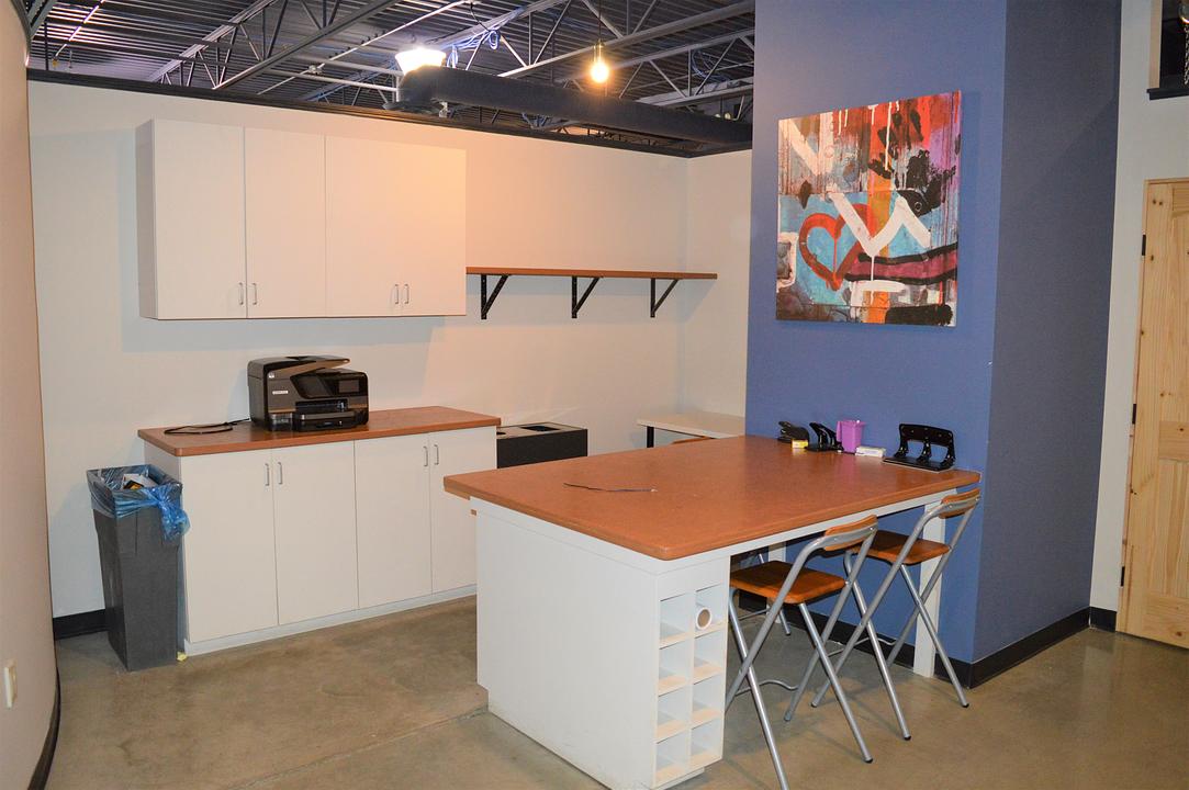 258 & 262 - 150 Chippewa Road, Sherwood Park, AB