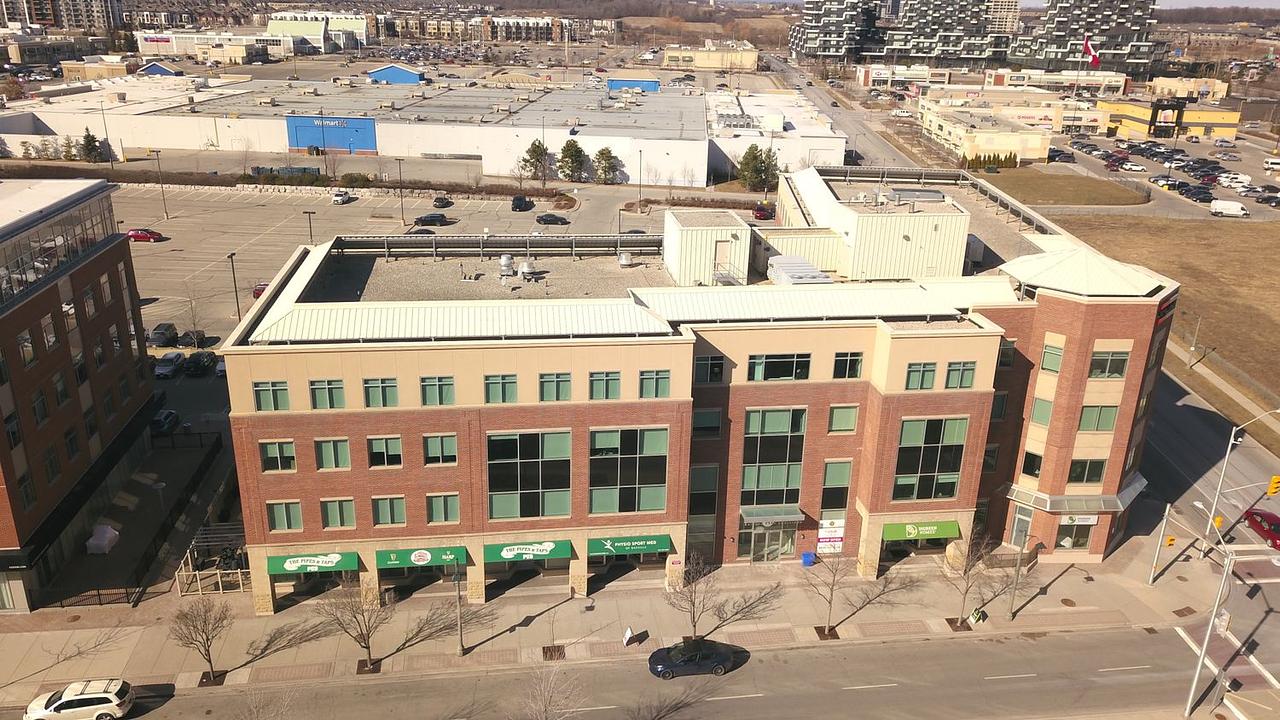 300 - 231 Oak Park Boulevard, Oakville, ON