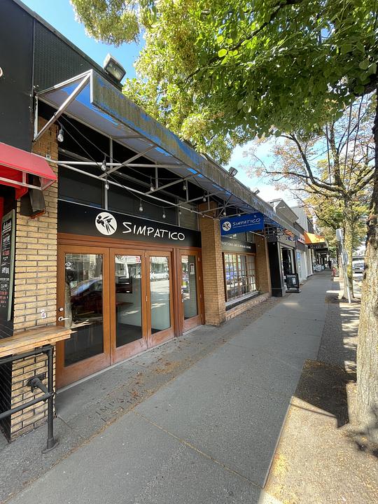 2222 West 4th Avenue, Vancouver, BC