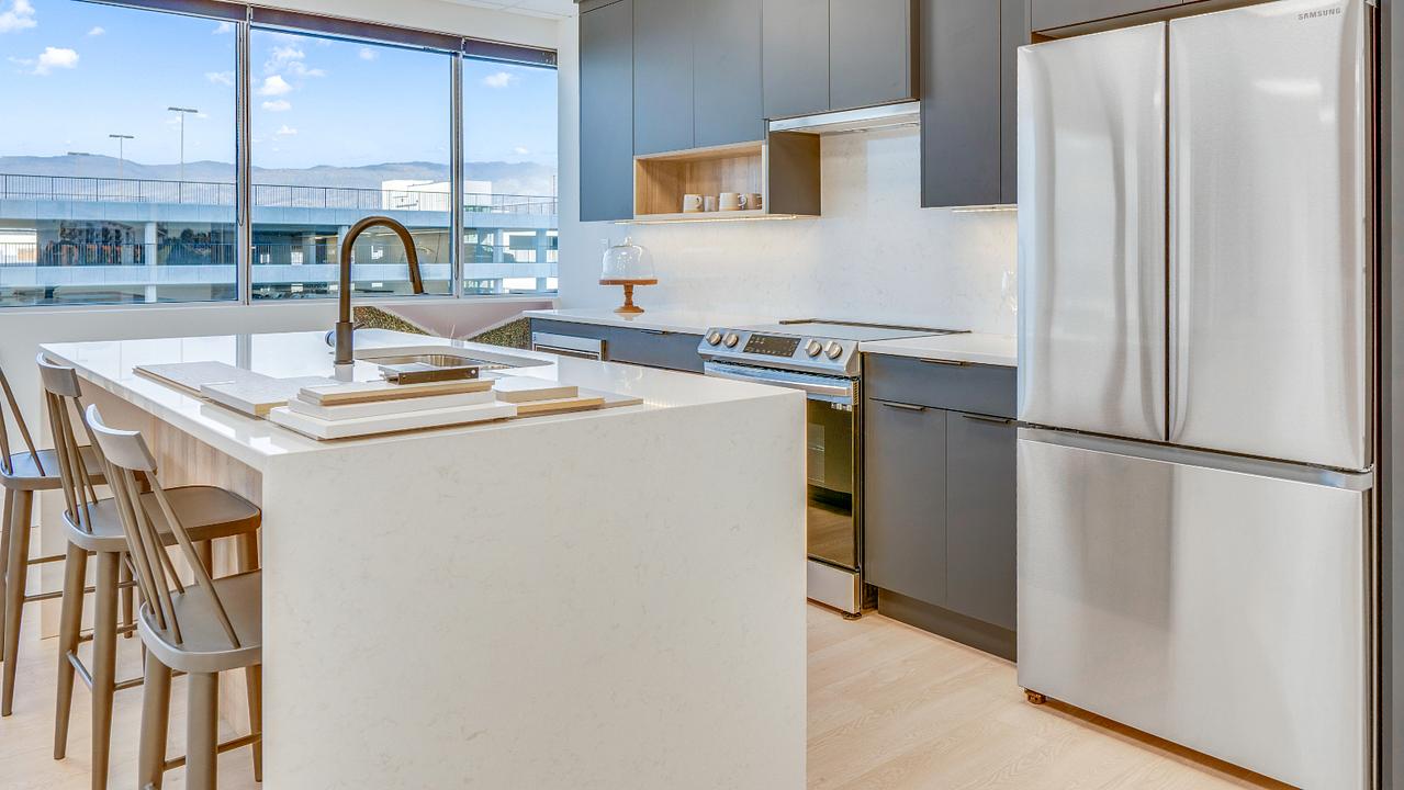 407 - 1708 Dolphin Avenue, Kelowna, BC