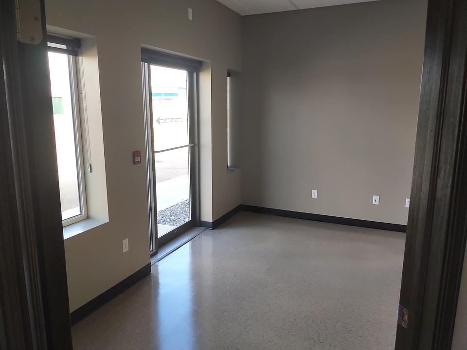 130/140 - 5 Burnt Valley Avenue, Blackfalds, AB