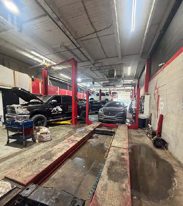 933a 48 Avenue Southeast, Calgary, AB