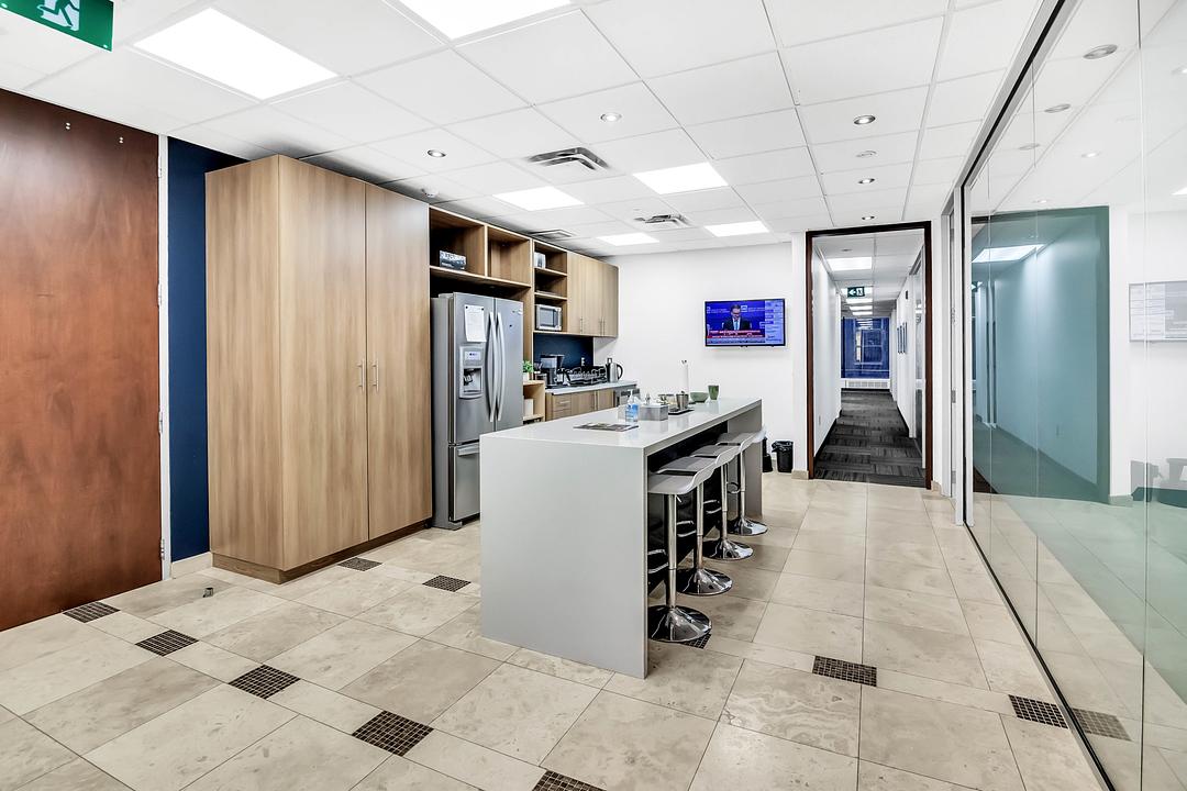 200 - 10 King Street East, Toronto, ON