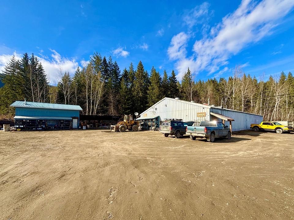 4751 5 Avenue Southwest, Salmon Arm, BC