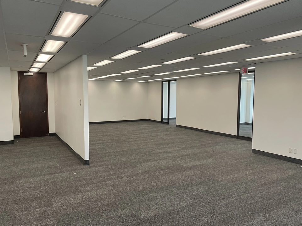 1208 - 181 University Avenue, Toronto, ON