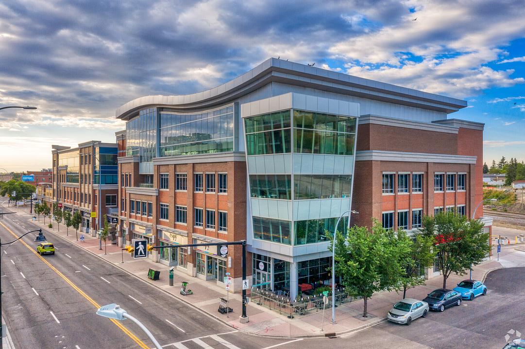 1016 & 1011 - 1011 9 Avenue Southeast, Calgary, AB