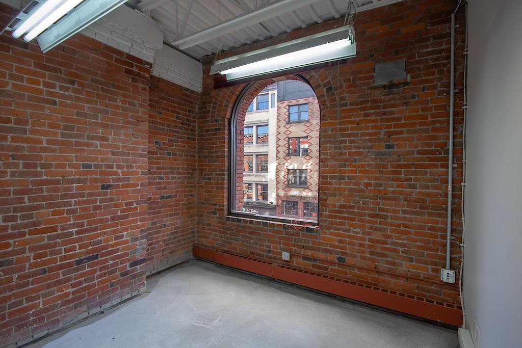 320 - 321 Water Street, Vancouver, BC