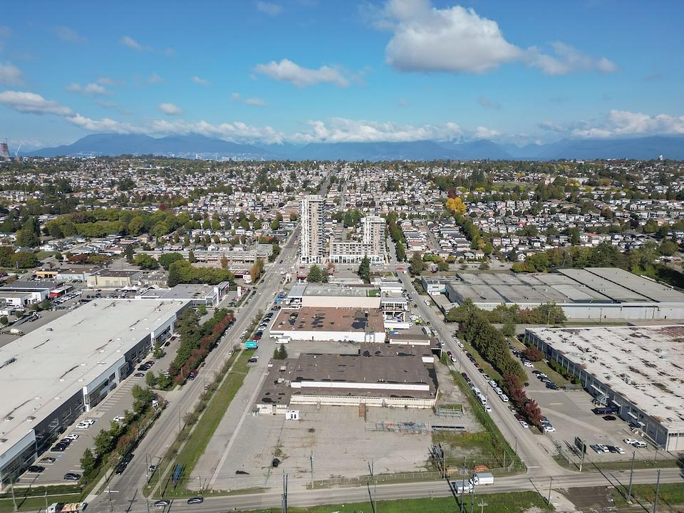 8324 Fraser Street, Vancouver, BC