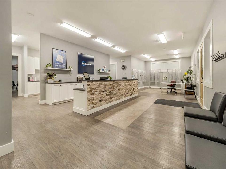 19 Broadway Street North, Raymond, AB