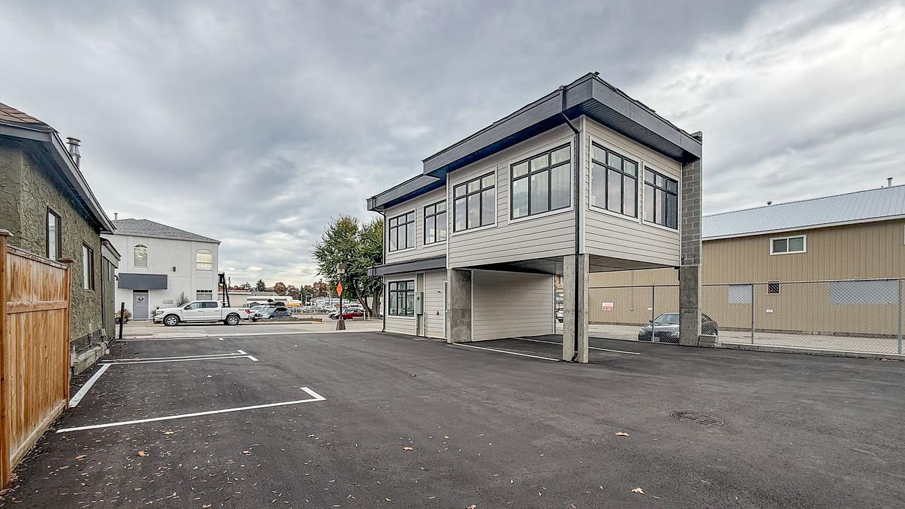 704 Cliff Avenue, Enderby, BC