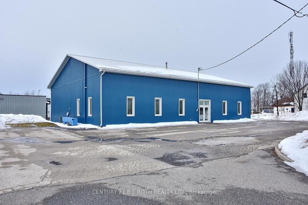 240 9th Avenue East, Owen Sound, ON