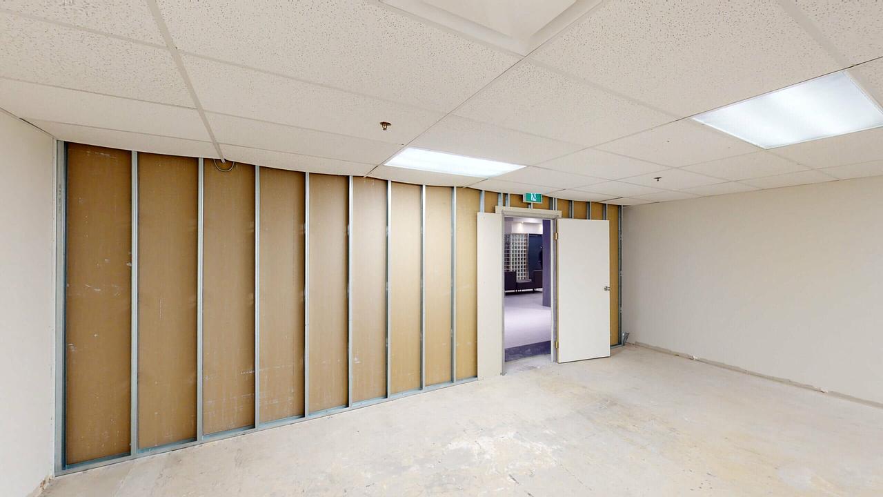 106 - 320 Queen Street, Ottawa, ON
