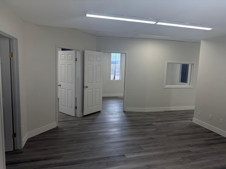 170 - 8319 Chiles Industrial Avenue, Red Deer, AB
