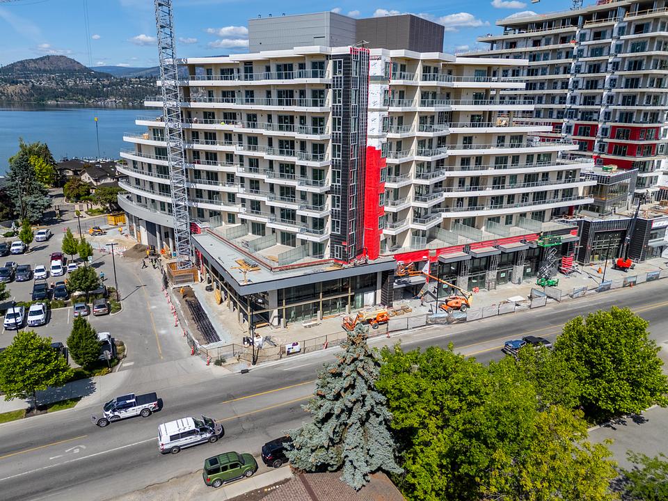 CRU 2 - 3300 Lakeshore Road, Kelowna, BC