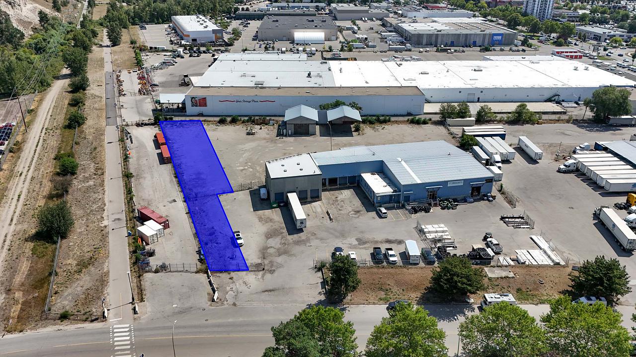 Yard Space - 1505 Hardy St, Kelowna, BC