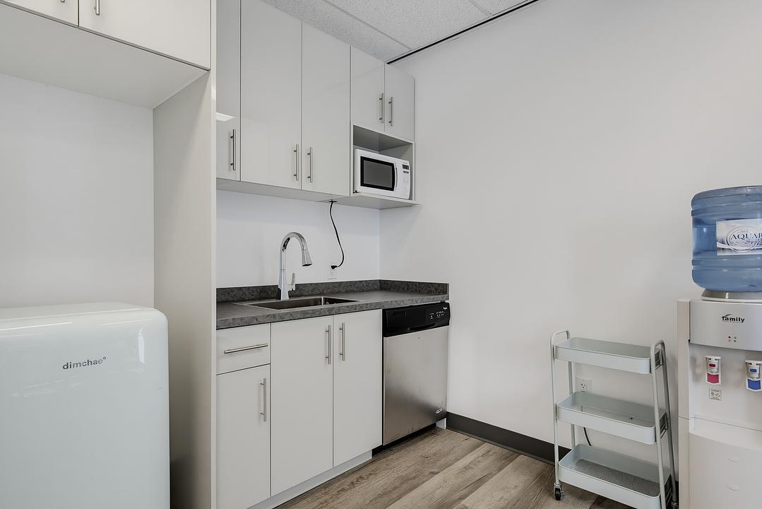 640 - 1111 Melville St, Vancouver, BC