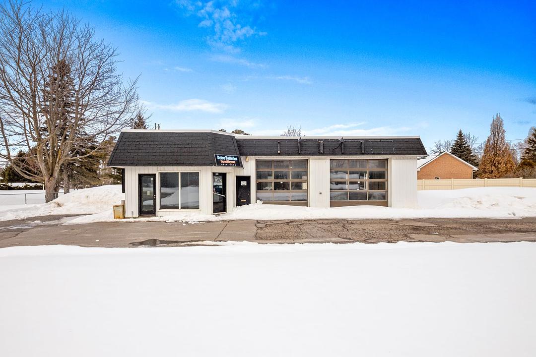 314 River Road, Ottawa, ON