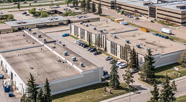 9366 49 St NW, Edmonton, AB