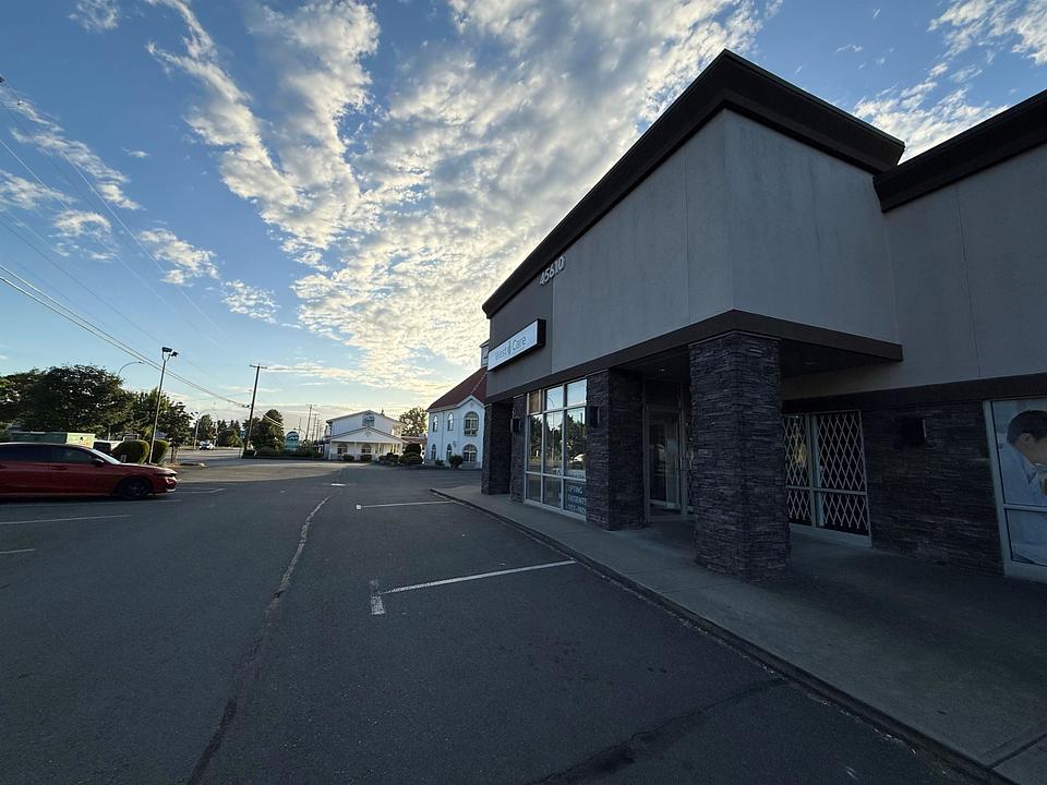 202 - 45610 Yale Road, Chilliwack, BC