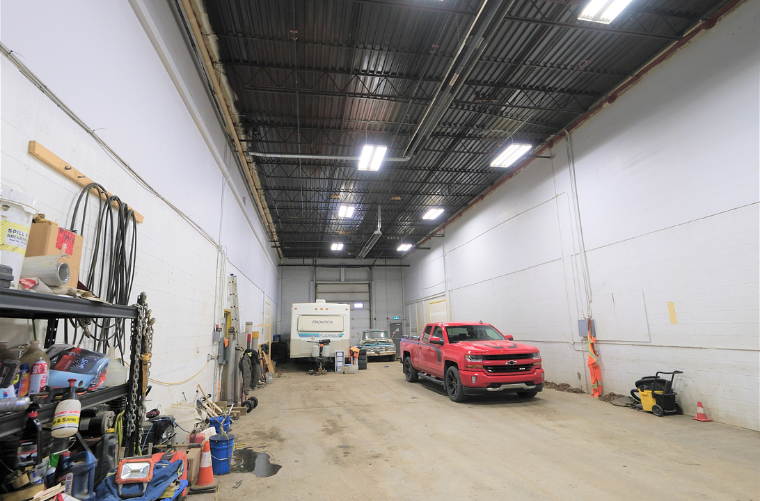 10305 David Road, Acheson, AB