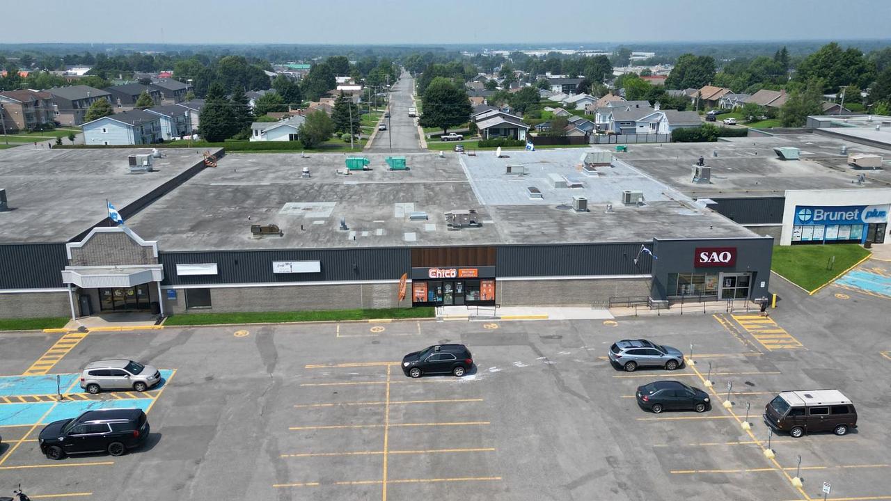 300 - 1971 Rue Bilodeau, Plessisville, QC