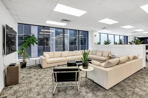 1100 - 10 King Street East, Toronto, ON
