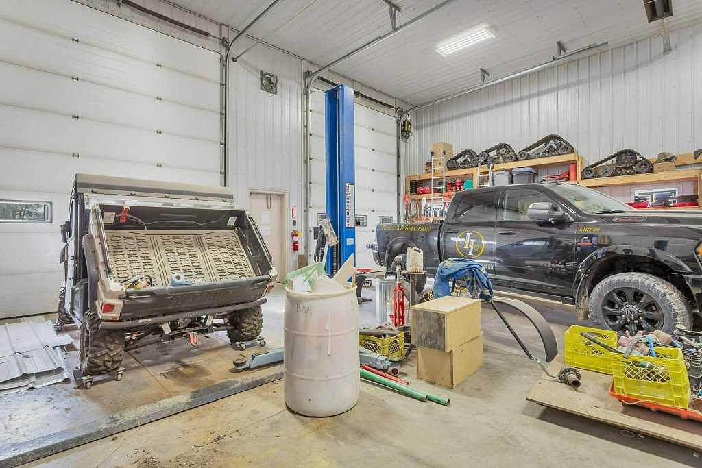 4911 50 Avenue, Eckville, AB