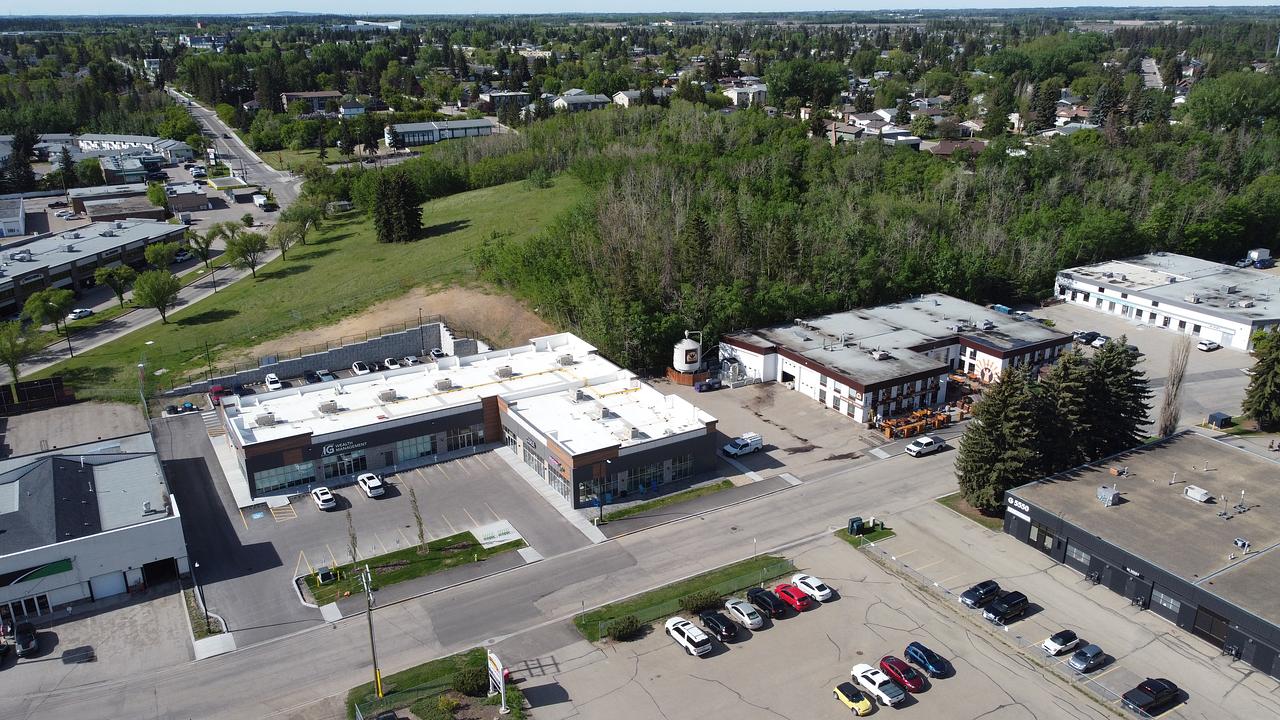 140 - 5441 45 Street, Red Deer, AB