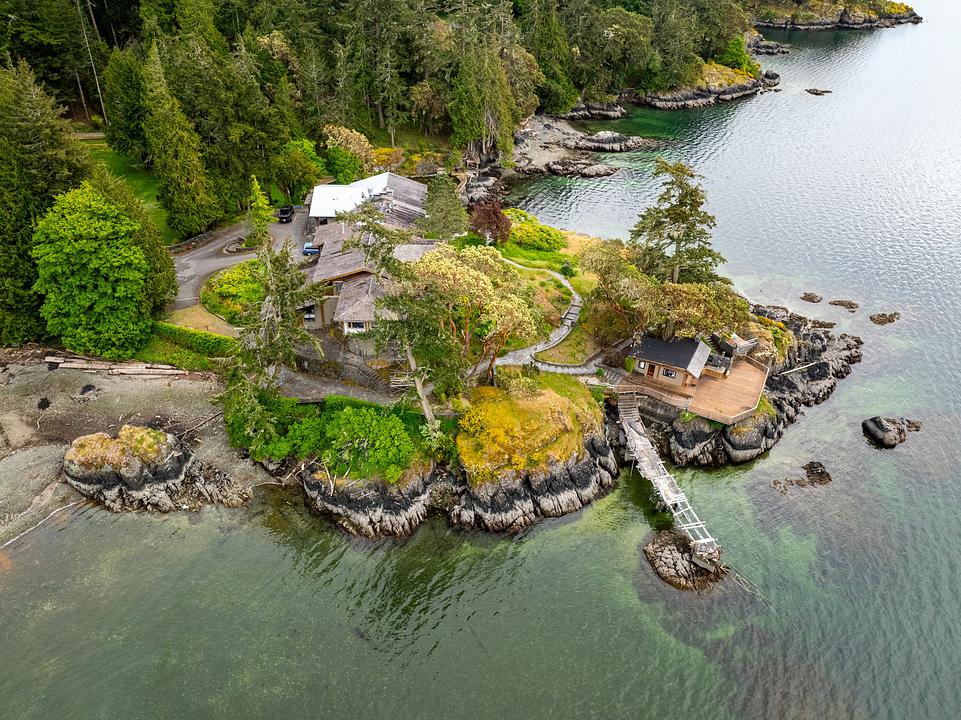 1424 Gillespie Road, Sooke, BC