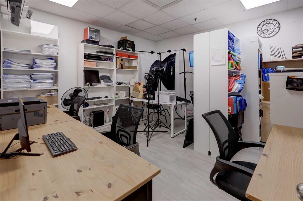 101 - 128 2 Avenue Southeast, Calgary, AB
