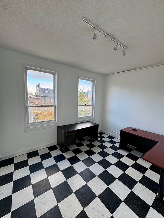 300 - 411 Queen Street West, Toronto, ON