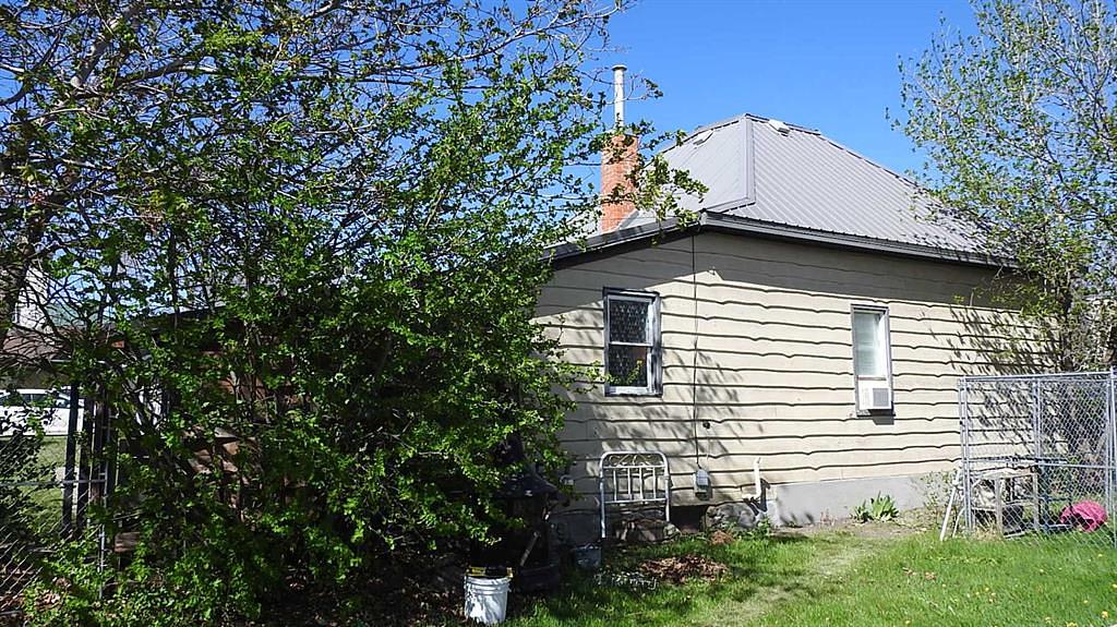 2219 20 Street, Nanton, AB
