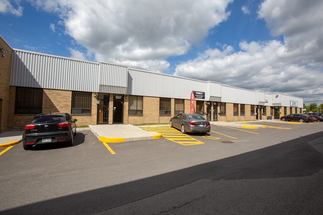 1055-1069 - Autoroute 440, Laval, QC