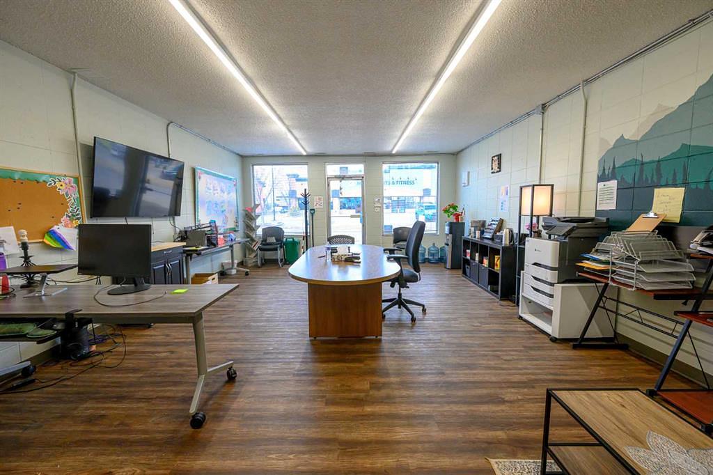10013 110 Avenue, Grande Prairie, AB